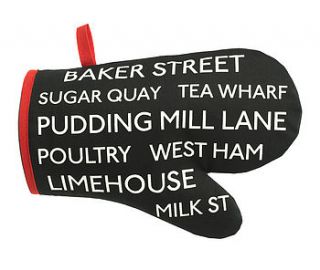 baker street oven mitt by michelle mason