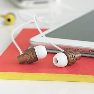 eco friendly wood earphones by woodbuds