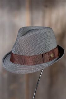 Johnny Come Lately Goorin Brothers Fedora Hat, GREY, Size LARGE (23"  size 7 3/8) at  Mens Clothing store