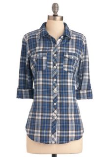 Wandering in Williamsburg Top in Blue and White  Mod Retro Vintage Short Sleeve Shirts