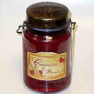 McCall's Country Candles   26 Oz. Chocolate & Berries   Jar Candles