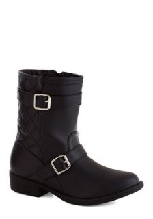 Edgy Enthusiast Boot  Mod Retro Vintage Boots