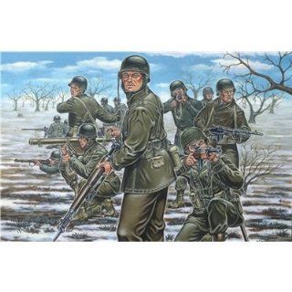 US Infantry (Ardennes) Figures 1/72 Revell Germany Toys & Games