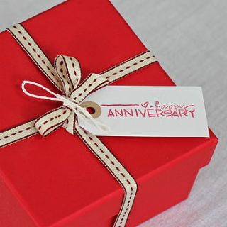 'happy anniversary' gift tag by chapel cards
