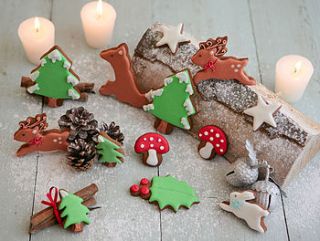 winter woodland gingerbread gift set by honeywell bakes