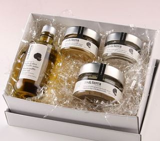 gourmet truffle oil and condiment set by hennie's deli