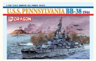 Dragon 1/700 U.S.S. Pennsylvania BB 38 Battleship, 1944 Toys & Games
