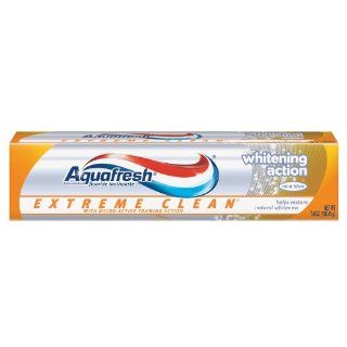 Aquafresh Extreme Clean Whitening Action Toothpaste, Mint Blast, 7 Ounce Tubes (Pack of 6) Health & Personal Care