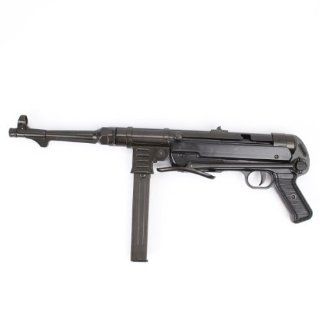 German WWII MP 40 New Made Full Size Non Firing Display Gun  All Metal  