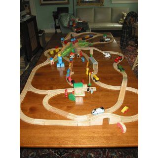 Thomas and Friends 160 Piece Ultimate Train Set Toys & Games