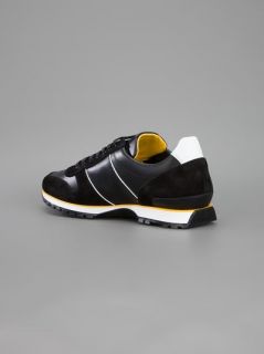 Fendi Low Top Sneaker