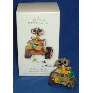 Deck the Planet Disney/Pixar's WALL E 2008 Hallmark Ornament   Collectible Figurines