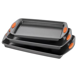 Rachael Ray Yum o Nonstick Bakeware 3 piece Oven Lovin' Cookie Pan Set, Grey with Orange Silicone Grips Rachael Ray Metal Bakeware
