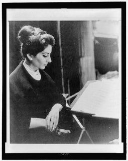 Photo Says marriage over, Maria Callas, 1923 1977, Greek soprano, opera singer, music stand   Prints