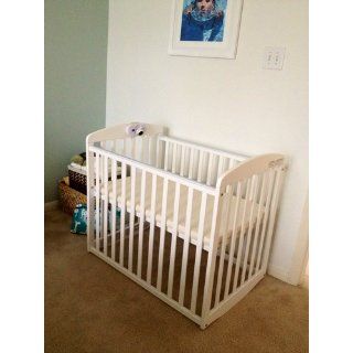 DaVinci Alpha Mini Rocking Crib   White  Baby