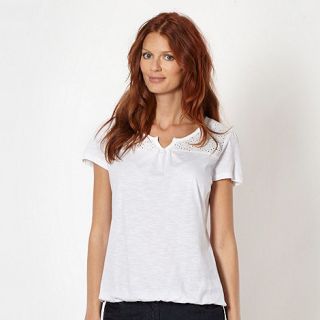 The Collection White daisy broderie top