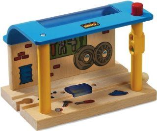 BRIO Smart Track Repair Shed Toys & Games