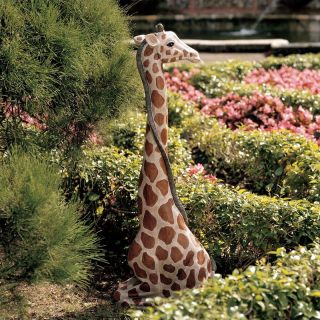 Design Toscano Gigi the Garden Giraffe Statue   Garden Statues