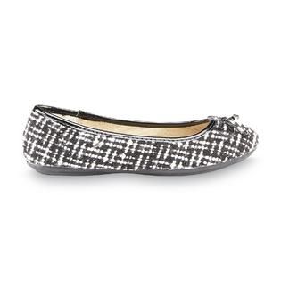 Bongo Womens Ginette Black/White Ballet Flat – Wide Width Available