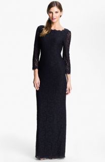 Adrianna Papell Scalloped Lace Gown (Regular & Petite)